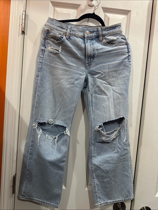 American Eagle Outfitters Denim - NWOT American Eagle Outfitters Light Blue Ripped Straight Leg Jeans size 0